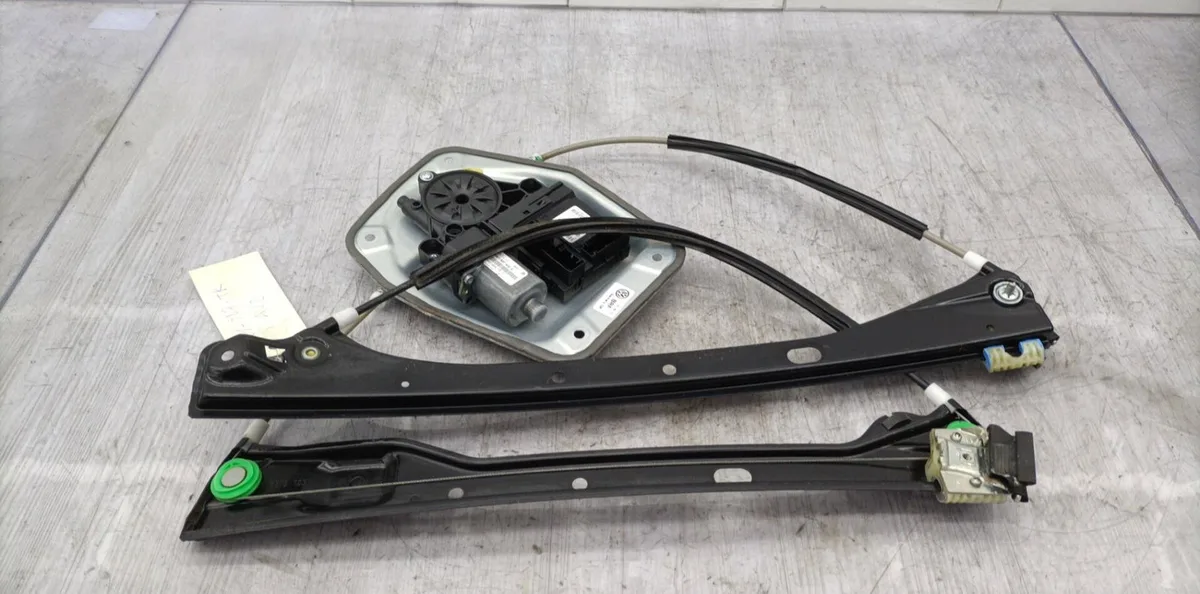 Mecanisme  moteur lève-glace avant droit VOLKSWAGEN GOLF PLUS PHASE 2 occasion