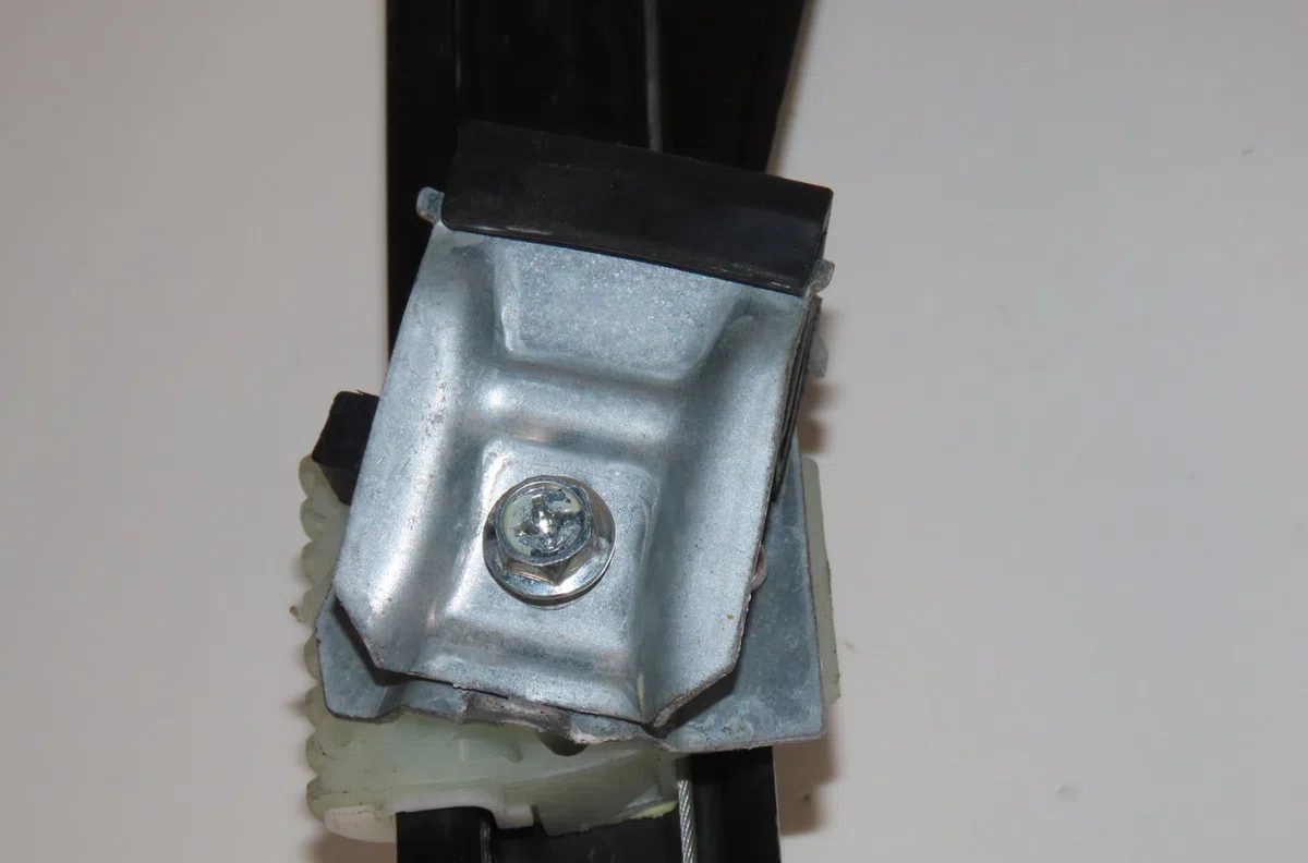 Mecanisme  moteur lève-glace avant droit Volkswagen GOLF PLUS V (5M1, 521) 1.9 tdi (2005-2009) 5 portes occasion