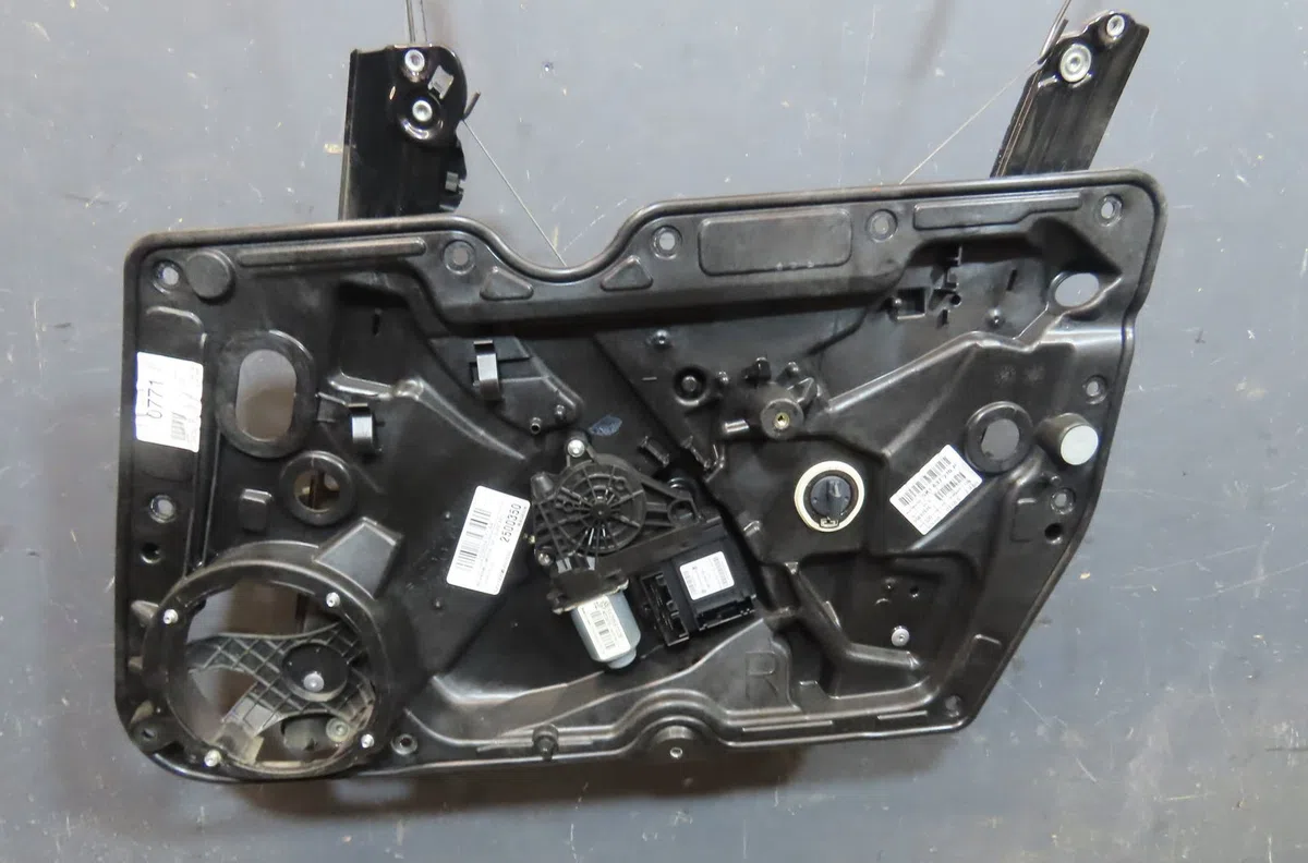 Mecanisme  moteur lève-glace avant droit Volkswagen GOLF VI (5K1) 1.4 (2008-2012) 5 portes occasion