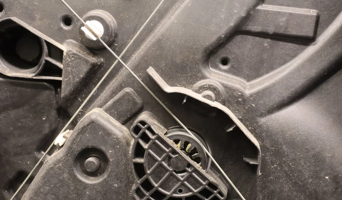 Mecanisme  moteur lève-glace avant droit Volkswagen GOLF VI (5K1) 1.6 tdi (2009-2012) 5 portes occasion