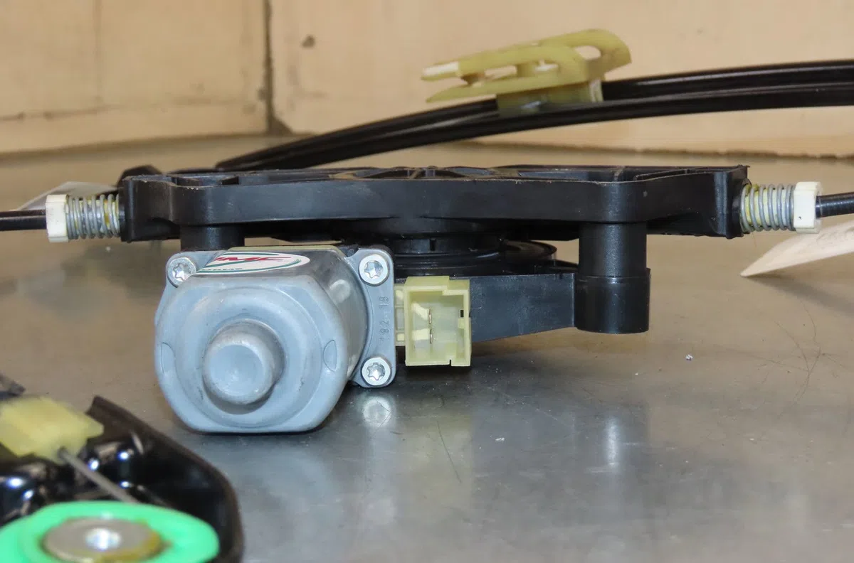 Mecanisme  moteur lève-glace avant droit Volkswagen GOLF VII (5G1, BQ1, BE1, BE2) 1.0 tsi (2015-2020) occasion