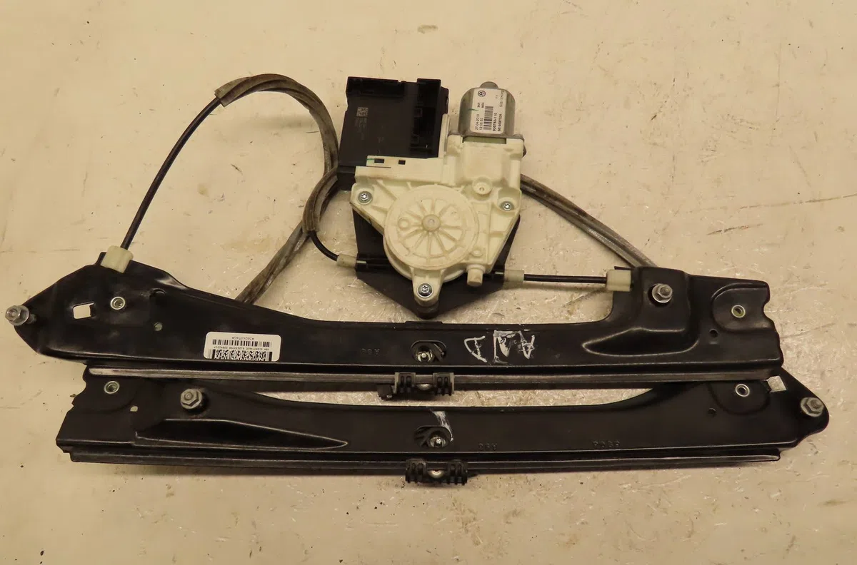 Mecanisme  moteur lève-glace avant droit Volkswagen JETTA IV (162, 163, AV3, AV2) 1.4 tsi hybrid (2011) occasion