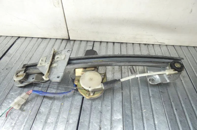 Mecanisme  moteur lève-glace avant droit VOLKSWAGEN PASSAT 35I occasion