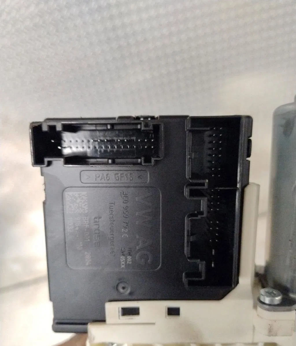 Mecanisme  moteur lève-glace avant droit VOLKSWAGEN PASSAT 5  PASSAT 5 CC COUPE occasion