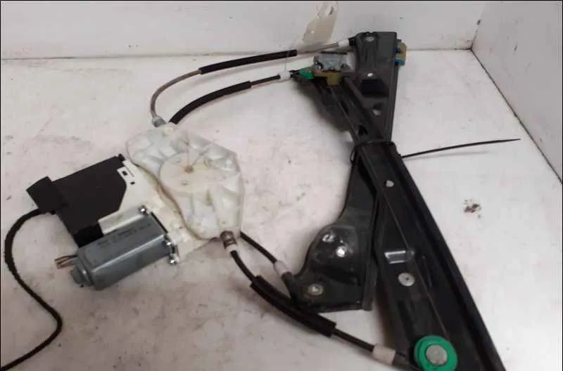 Mecanisme moteur lève-glace avant droit VOLKSWAGEN PASSAT V occasion