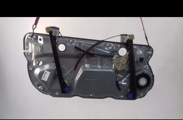 Mecanisme  moteur lève-glace avant droit Volkswagen POLO (9N_, 9A_) 1.2 12v (2001-2007) occasion