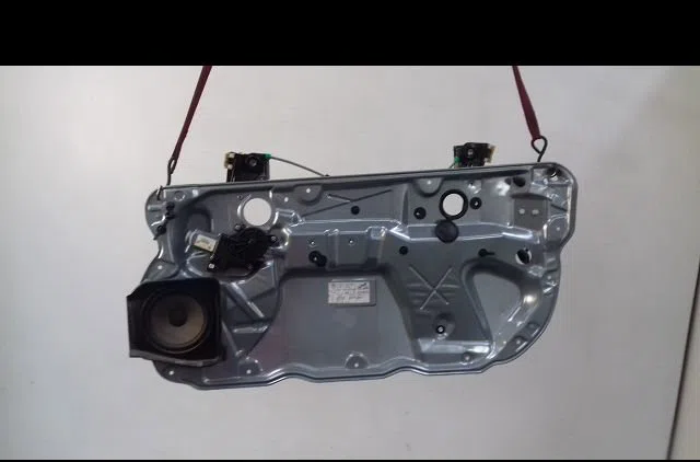Mecanisme  moteur lève-glace avant droit Volkswagen POLO (9N_, 9A_) 1.2 12v (2001-2007) occasion