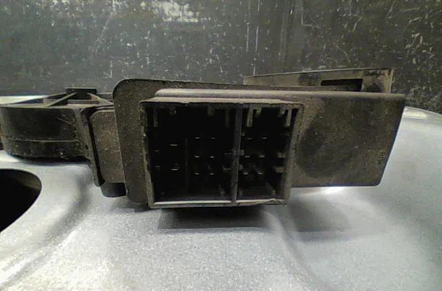 Mecanisme  moteur lève-glace avant droit Volkswagen POLO (9N_, 9A_) 1.4 tdi (2001-2005) 5 portes occasion