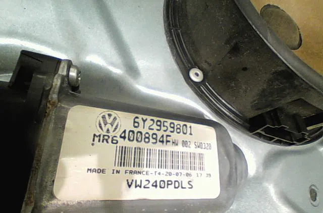 Mecanisme  moteur lève-glace avant droit Volkswagen POLO (9N_, 9A_) 1.4 tdi (2001-2005) 5 portes occasion