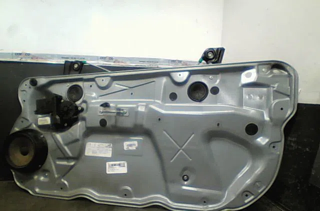 Mecanisme  moteur lève-glace avant droit Volkswagen POLO (9N_, 9A_) 1.9 tdi (2001-2009) 5 portes occasion