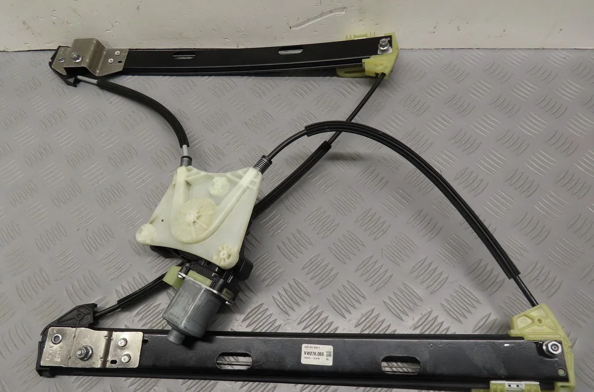 Mecanisme  moteur lève-glace avant droit Volkswagen T-ROC (A11, D11) 1.5 tsi (2017) occasion