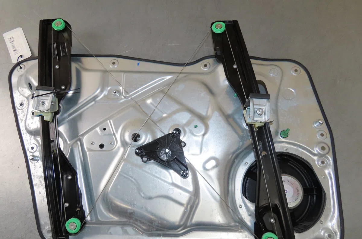 Mecanisme  moteur lève-glace avant droit Volkswagen TIGUAN (5N_) 2.0 tdi (2008-2018) occasion