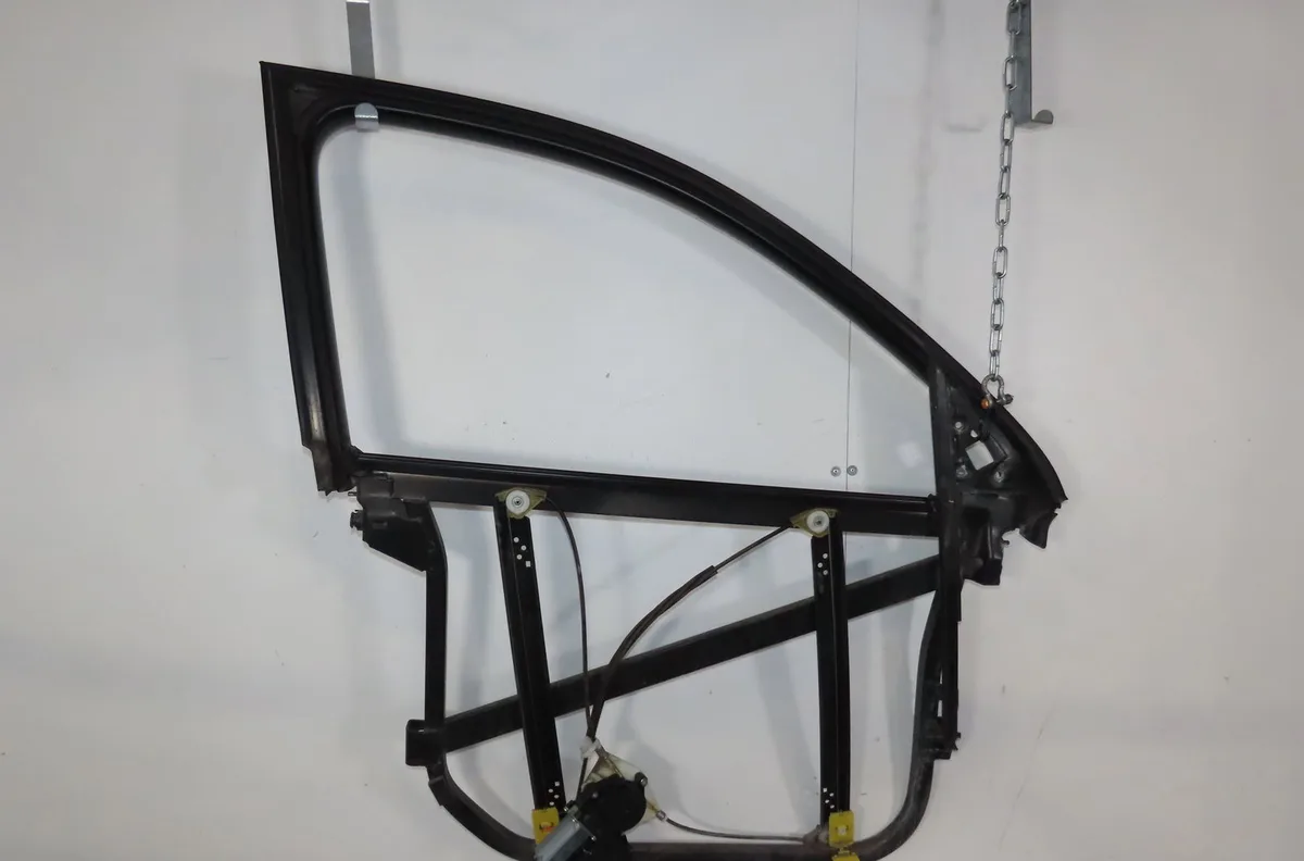 Mecanisme moteur lève-glace avant droit Volkswagen TOUAREG (7LA, 7L6, 7L7) 3.0 v6 tdi (2004-2010) occasion