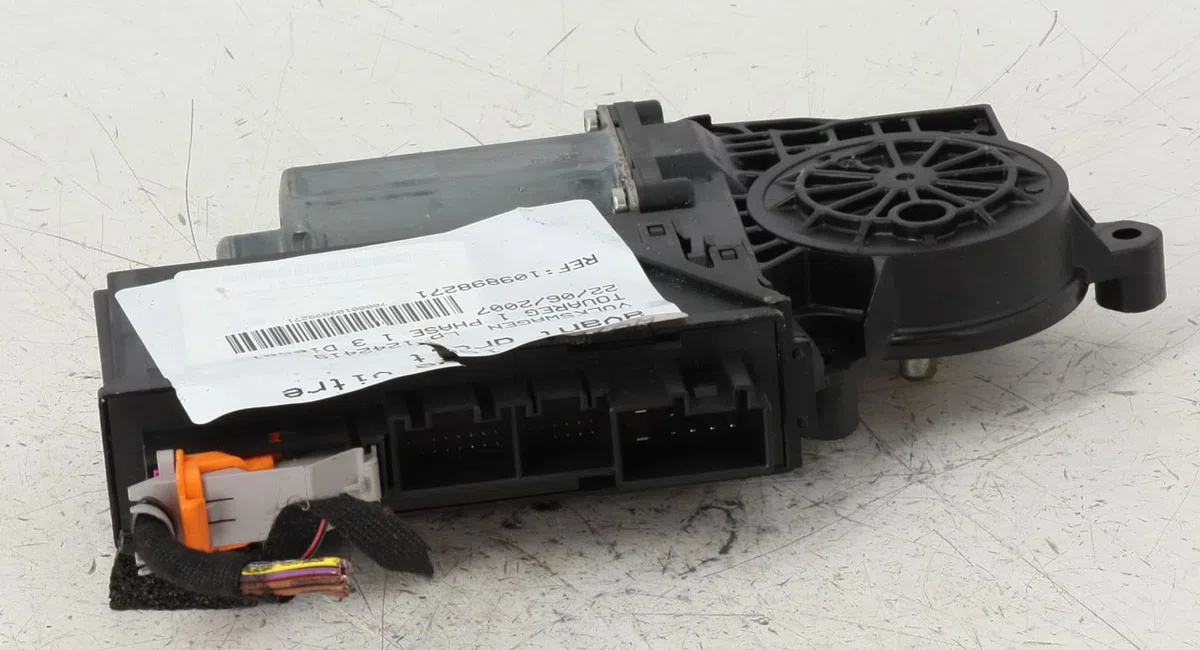 Mecanisme  moteur lève-glace avant droit Volkswagen TOUAREG (7LA, 7L6, 7L7) 3.0 v6 tdi (2004-2010) occasion