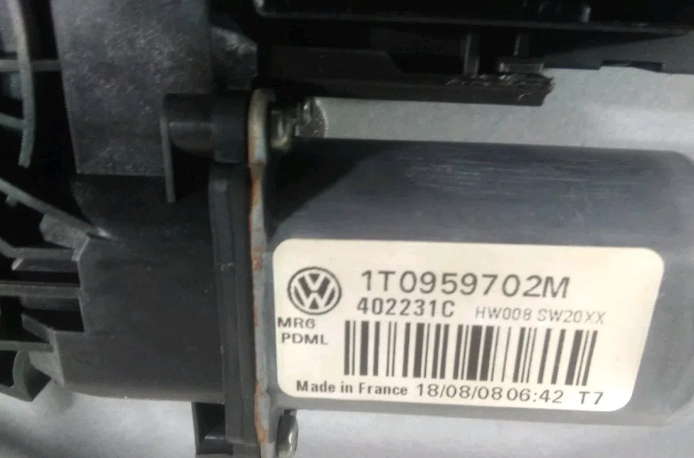 Mecanisme  moteur lève-glace avant droit Volkswagen TOURAN (1T1, 1T2) 1.9 tdi (2003-2004) occasion