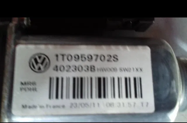 Mecanisme  moteur lève-glace avant droit Volkswagen TOURAN (1T3) 1.4 tsi (2010-2015) occasion