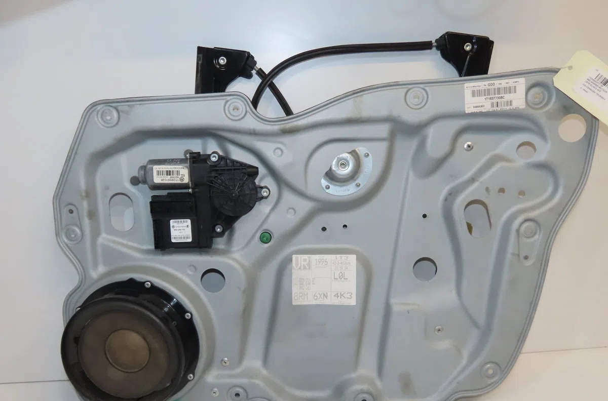 Mecanisme  moteur lève-glace avant droit Volkswagen TOURAN (1T3) 2.0 tdi (2010-2015) 5 portes occasion