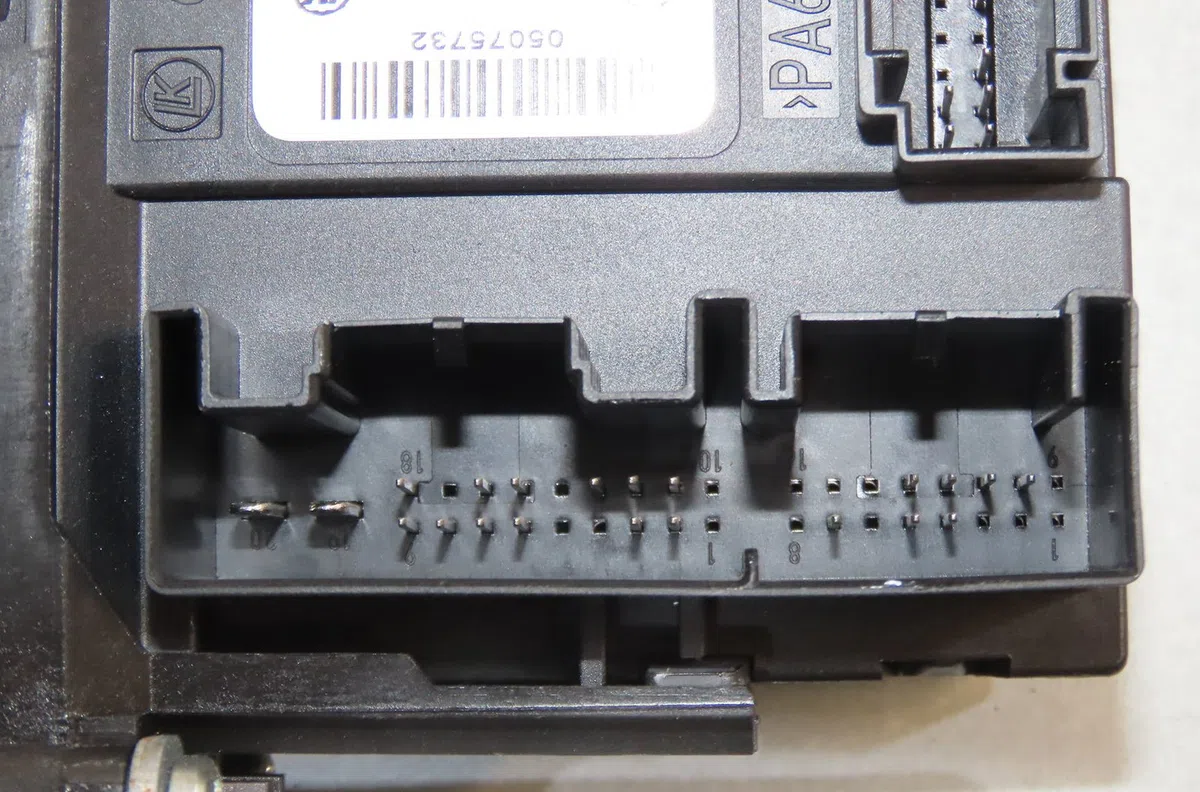 Mecanisme  moteur lève-glace avant droit Volkswagen TOURAN (1T3) 2.0 tdi (2010-2015) 5 portes occasion