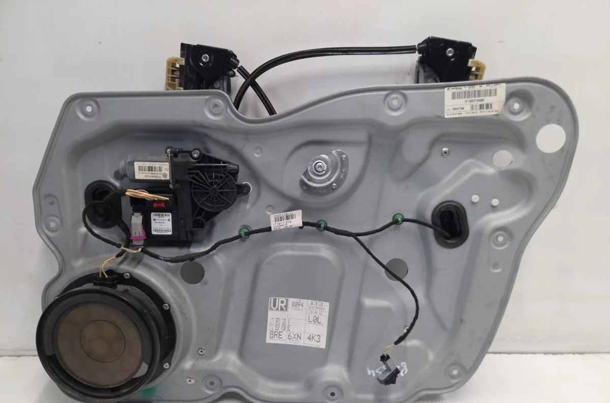 Mecanisme moteur lève-glace avant droit VOLKSWAGEN TOURAN 2 occasion