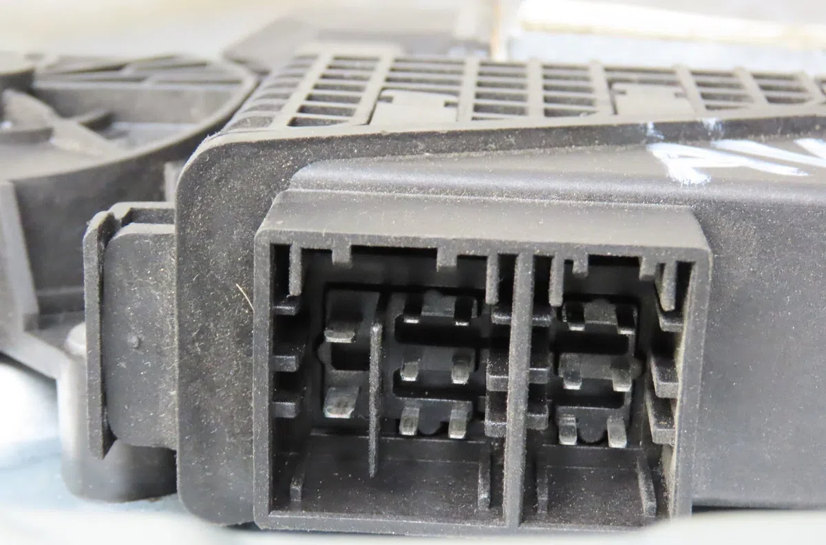Mecanisme  moteur lève-glace avant droit Volkswagen TRANSPORTER V Autobus-Autocar (7HB, 7HJ, 7EB, 7EJ) 2.5 tdi (2003-200