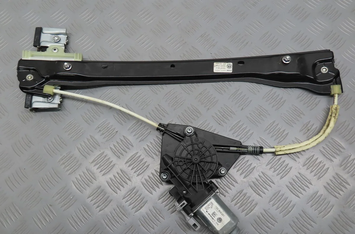 Mecanisme  moteur lève-glace avant droit VOLKSWAGEN UP occasion