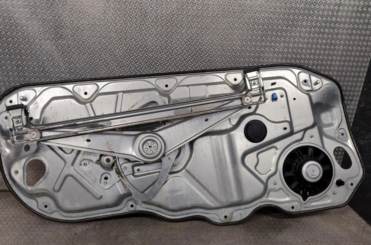 Mecanisme  moteur lève-glace avant droit VOLVO C 30  C 30 PHASE 2 occasion