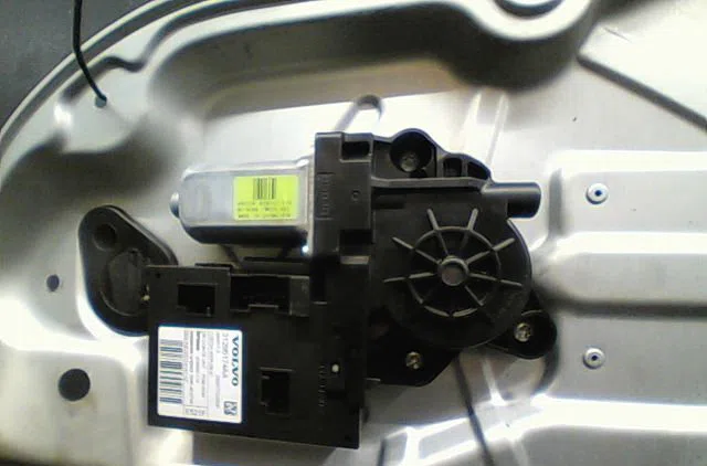 Mecanisme  moteur lève-glace avant droit Volvo C30 (533) 1.6 d (2006-2012) occasion