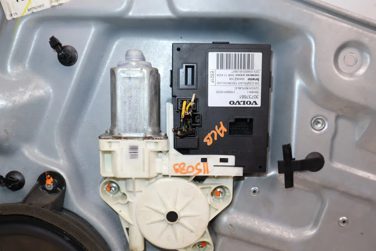 Mecanisme  moteur lève-glace avant droit Volvo V50 (545) 2.0 d (2004-2010) occasion