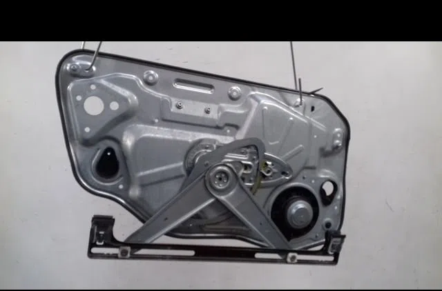 Mecanisme  moteur lève-glace avant droit Volvo V50 (545) D2 (2010-2012) occasion