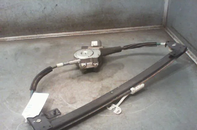 Mecanisme+moteur leve-glace avg ALFA ROMEO 147 2003 occasion