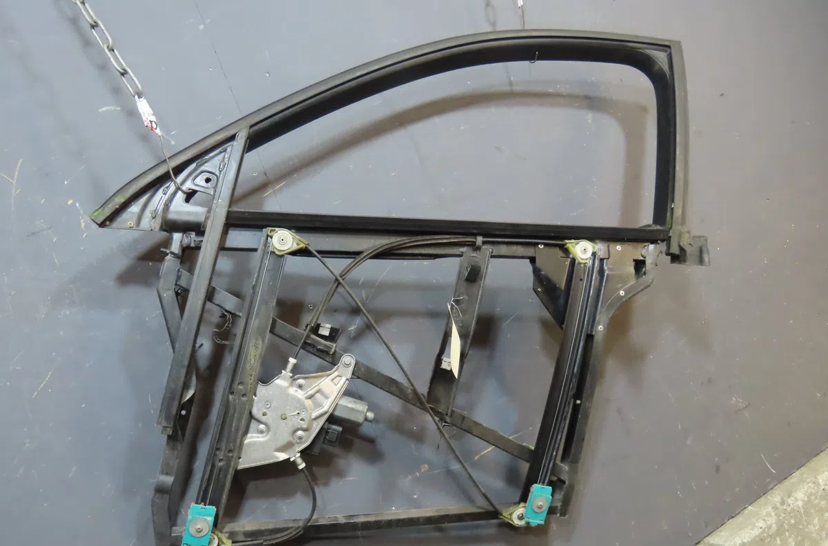 Mecanisme+moteur leve-glace avg AUDI A6 2000 occasion