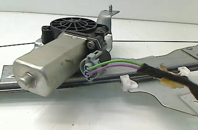 Mecanisme+moteur leve-glace avg DACIA SANDERO I 2010 occasion