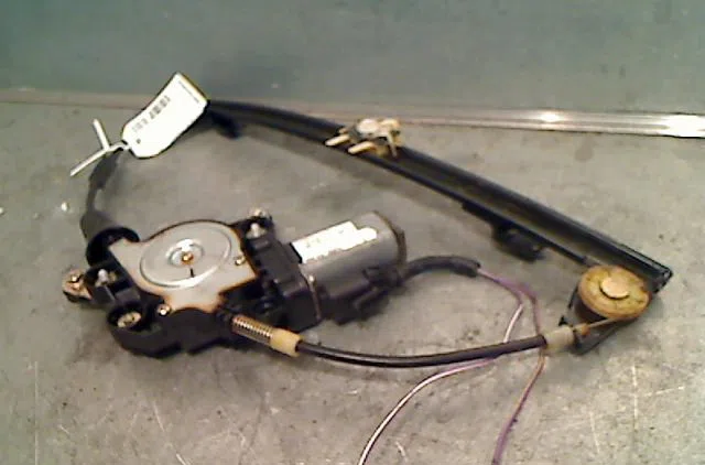 Mecanisme+moteur leve-glace avg FIAT PALIO 2001 occasion