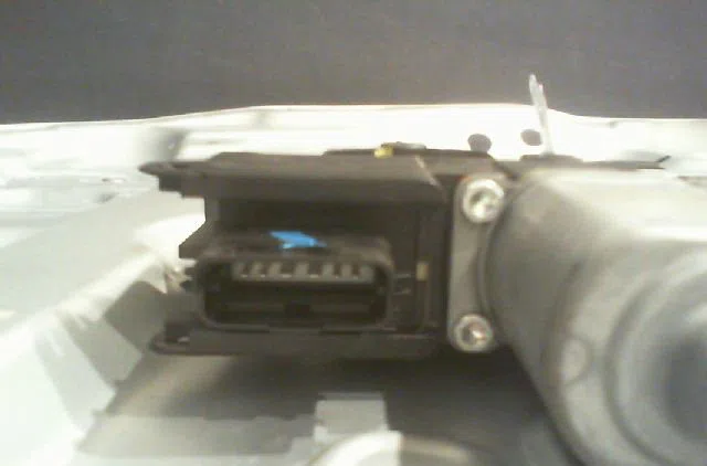 Mecanisme+moteur leve-glace avg KIA CARENS 2008 occasion