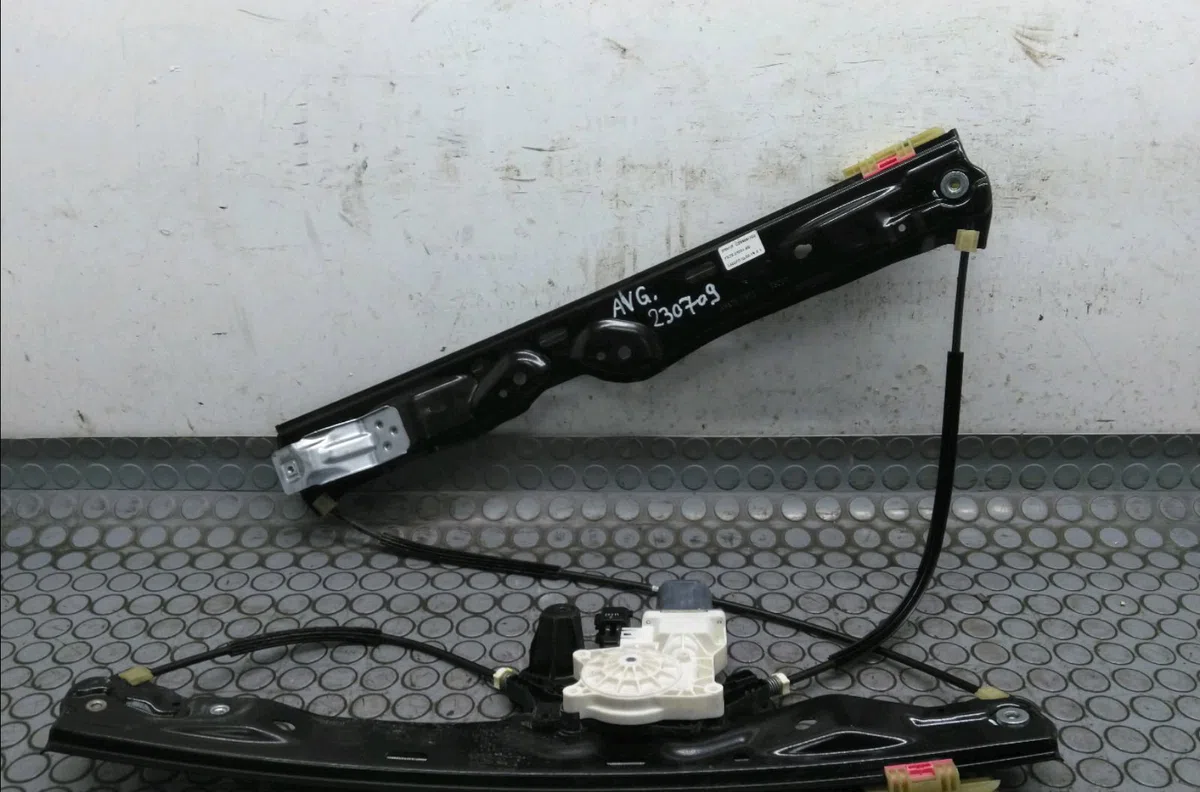 Mecanisme+moteur leve-glace avg LAND ROVER DISCOVERY SPORT 2015 occasion