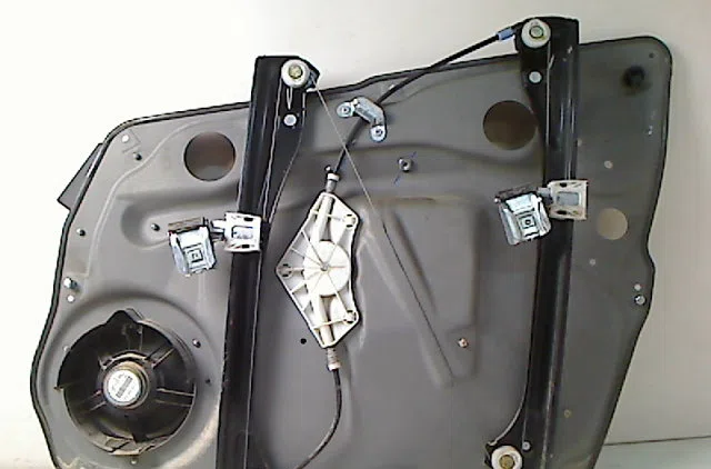 Mecanisme+moteur leve-glace avg MERCEDES CLASSE B I 2005 occasion