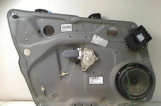 Mecanisme+moteur leve-glace avg MERCEDES CLASSE B I 2005 occasion