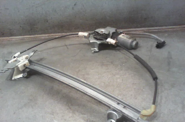 Mecanisme+moteur leve-glace avg NISSAN ALMERA 2003 occasion