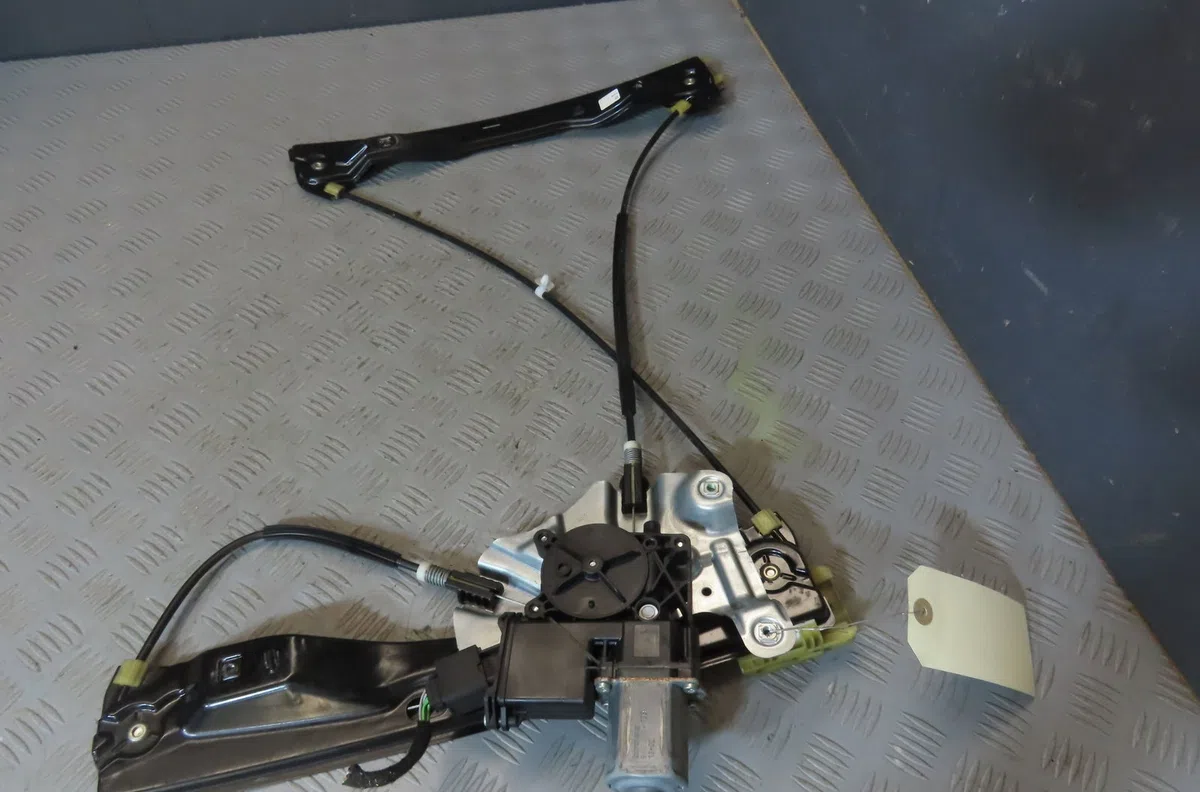 Mecanisme+moteur leve-glace avg OPEL ASTRA 2013 occasion