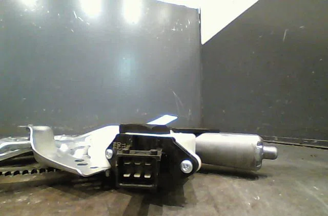 Mecanisme+moteur leve-glace avg OPEL VECTRA 2004 occasion