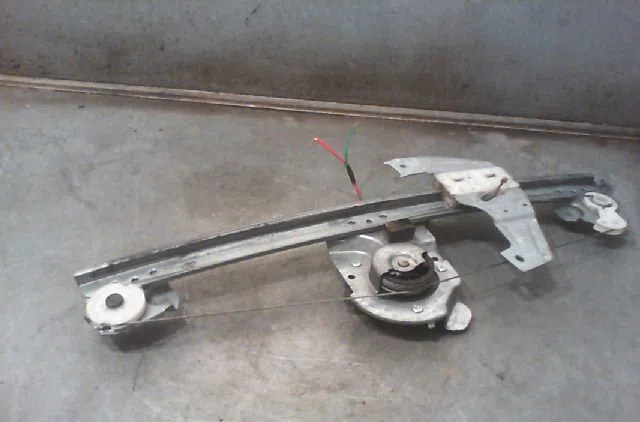 Mecanisme+moteur leve-glace avg PEUGEOT 107 2008 occasion