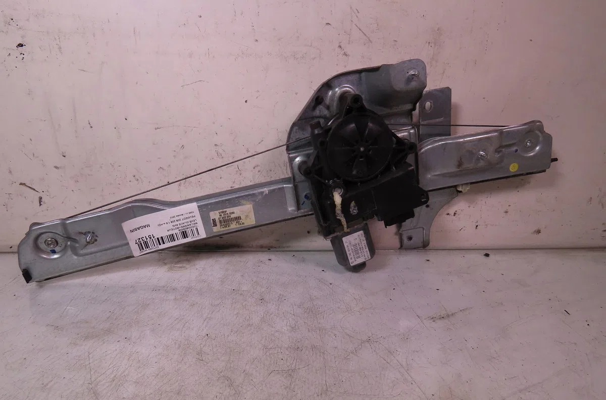 Mecanisme+moteur leve-glace avg PEUGEOT 208 2012 occasion
