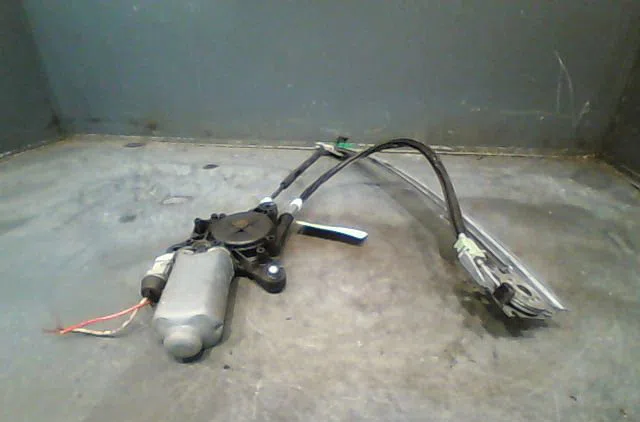 Mecanisme+moteur leve-glace avg PEUGEOT 306 1999 occasion
