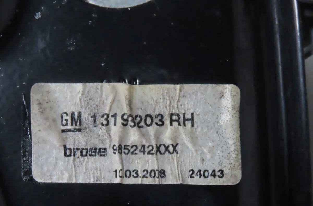 Mécanismemoteur lève glace aile ard Opel ASTRA H TwinTop (A04) 1.6 (l67) (2006-2010) occasion