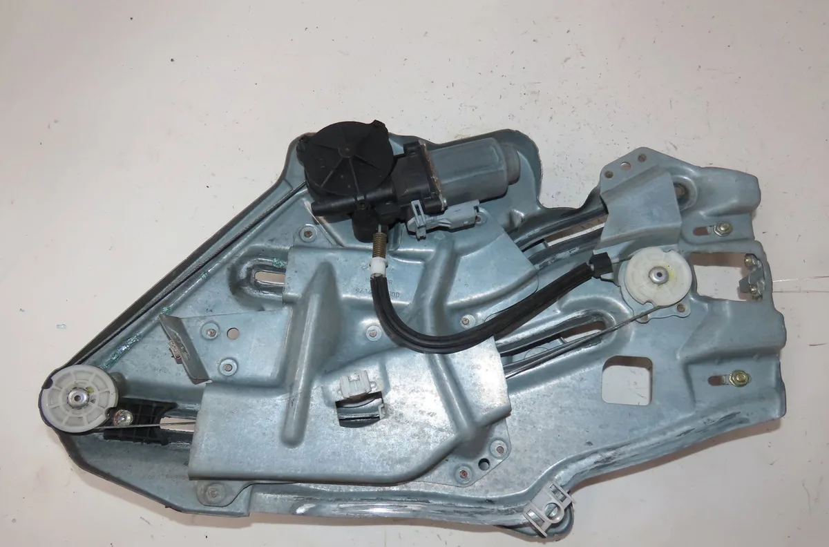 Mécanismemoteur lève glace aile ard Peugeot 206 CC (2D) 1.6 hdi 110 (2005-2007) occasion