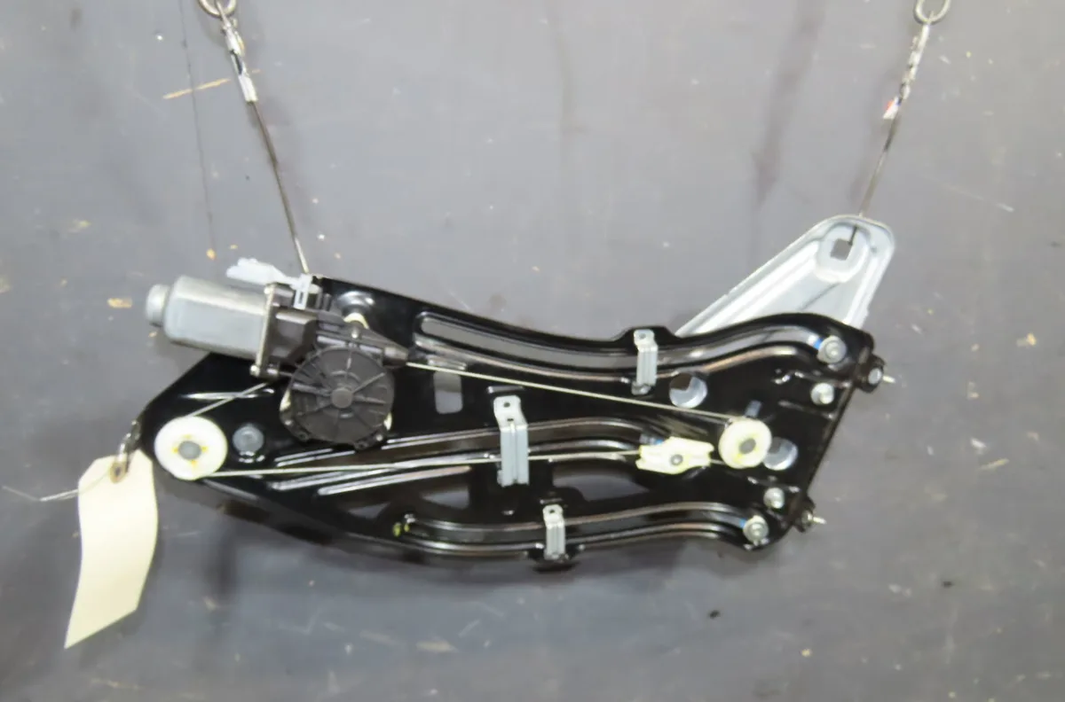 Mécanismemoteur lève glace aile ard Peugeot 207 CC (WD_) 1.6 hdi (2007-2015) occasion