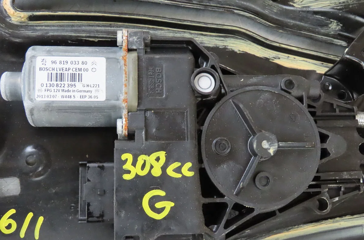Mécanismemoteur lève glace aile arg Peugeot 308 CC (4B_) 2.0 hdi (2009-2012) occasion