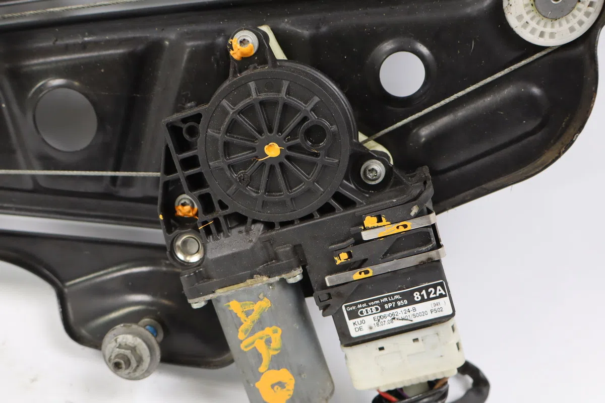 Mecanismemoteur leve-glace ard Audi A3 Décapotable (8P7) 1.9 tdi (2008-2009) occasion