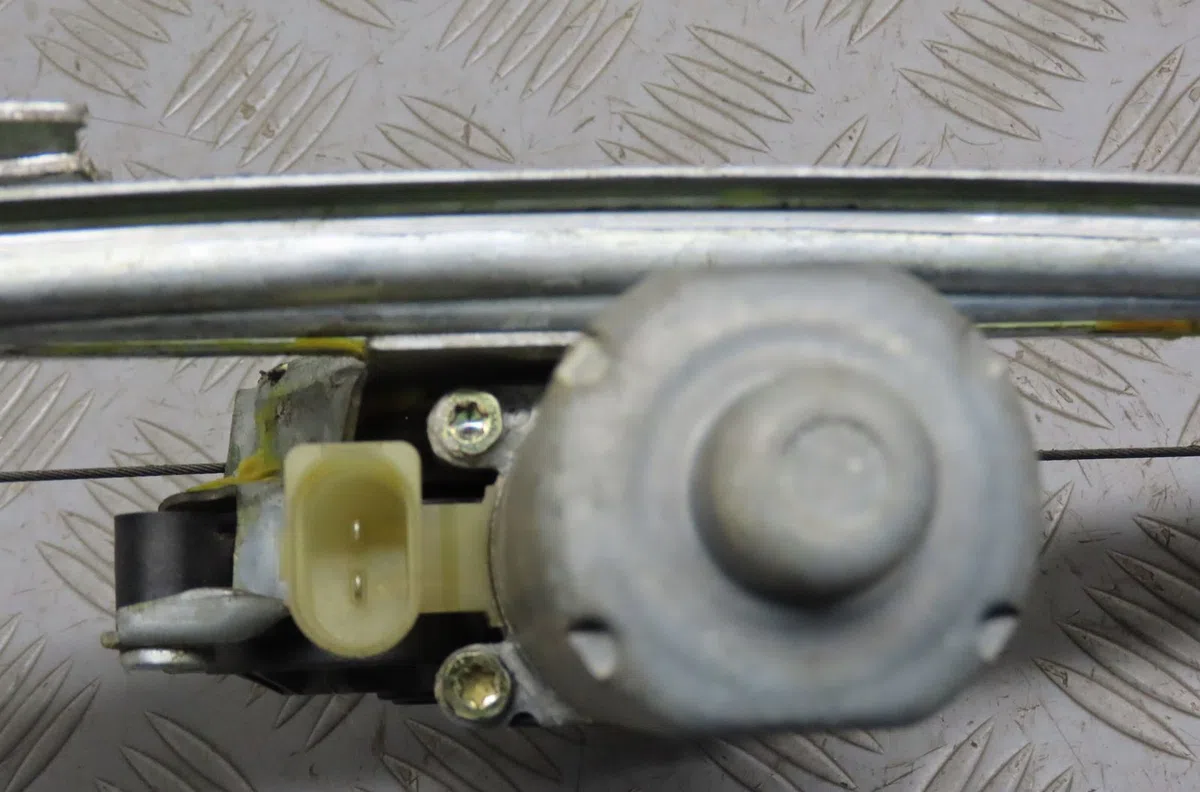 Mecanismemoteur leve-glace ard Bmw 3 (E46) 330 xd (2000-2003) occasion