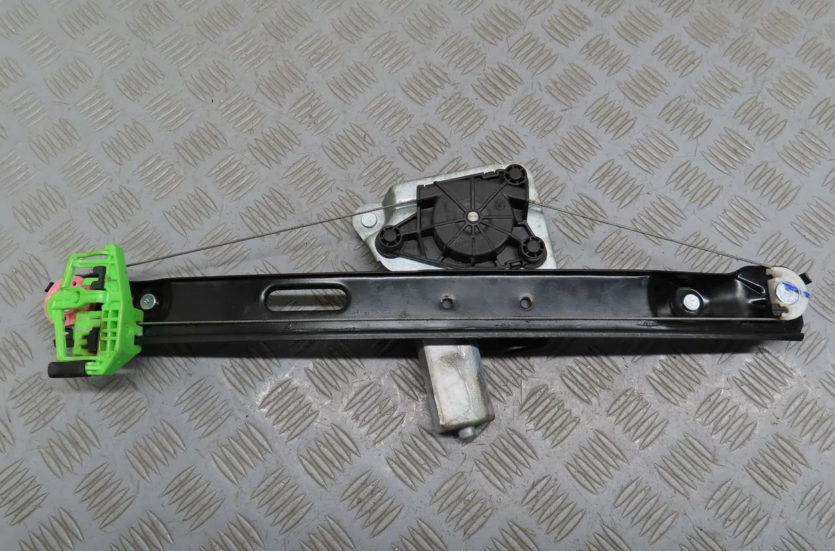 Mecanismemoteur leve-glace ard Bmw 3 (E90) 330 xd (2005-2008) occasion